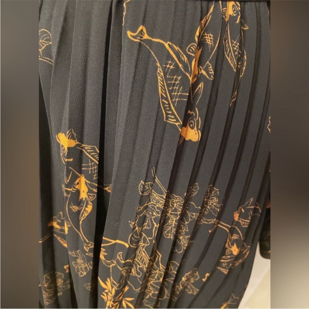 Zara Dress - button front pleated dress - Picture 4 of 12